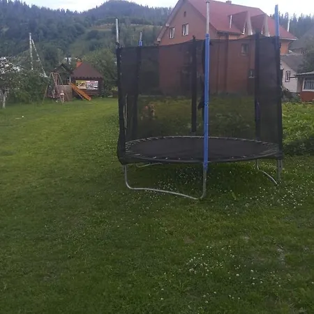 Між Тростяном Та Рікою Villa Slavske Exterior photo
